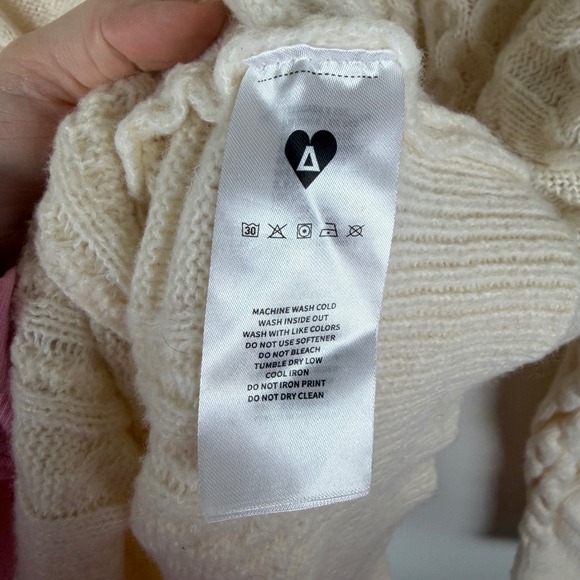 Aelfric Eden Cream Cable Knit Sweater Medium Fisherman Minimalist Cozy Neutral - Picture 8 of 12